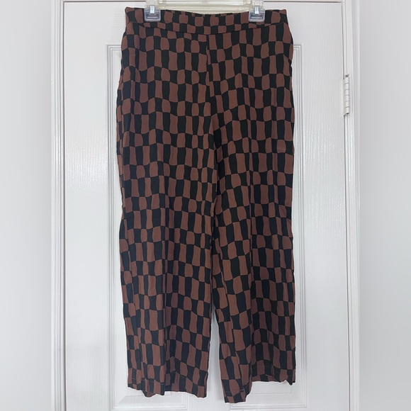 Black and Brown Checkered Wide Leg Pants - Picture 2 of 3
